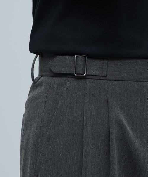 MUSINSA STANDARD（ムシンサスタンダード）の「サイドアジャストツーピンタックワイドスラックス[ミディアムグレー]（スラックス・メンズ・その他・40/38/26/27/28/29/42/36/34/32/30/31）」の4枚目の写真
