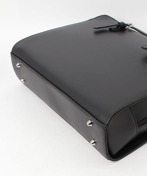 Perfect Suit FActory（パーフェクトスーツファクトリー）の「両尾錠リクルートバッグ（ビジネスバッグ・レディース・ブラック・FREE）」の2枚目の写真