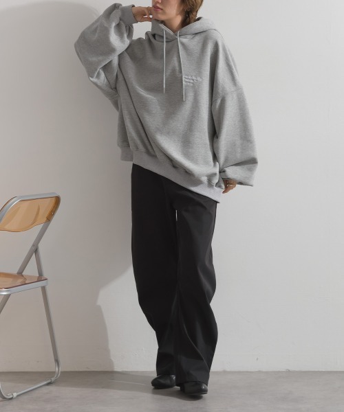 enhaut（アンオート）の「裏起毛 ブラスト加工 フロントロゴ刺繍 バックロゴ  オーバーサイズ スウェット パーカー（パーカー・レディース・グリーン/ホワイト/ネイビー/杢グレー・FREE）」の9枚目の写真