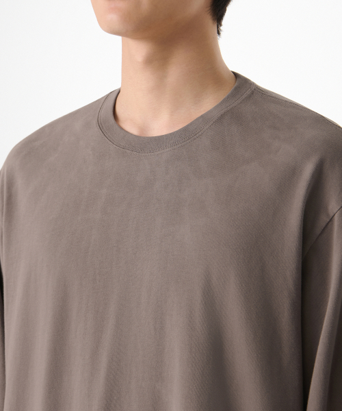 MUSINSA STANDARD（ムシンサスタンダード）の「ブリーチリラックスドリップカフス長袖Tシャツ[ブラウン]（Tシャツ/カットソー・メンズ・その他・XX-LARGE/MEDIUM/SMALL/XXX-LARGE/LARGE/X-LARGE）」の3枚目の写真