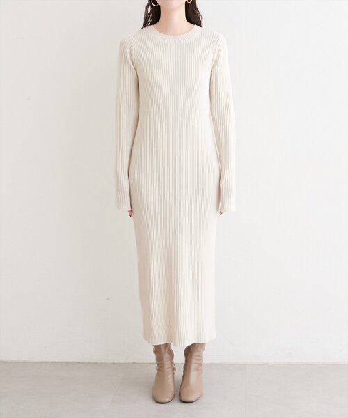 natural couture（ナチュラルクチュール）の「〈osono〉ラメフェザーニットベスト×リブワンピース（ワンピース・レディース・モカ/ブラウン/チャコールグレー/アイボリー・MEDIUM/LARGE）」の16枚目の写真