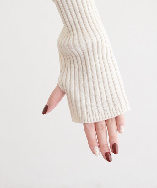 natural couture（ナチュラルクチュール）の「〈osono〉ラメフェザーニットベスト×リブワンピース（ワンピース・レディース・モカ/ブラウン/チャコールグレー/アイボリー・MEDIUM/LARGE）」の19枚目の写真