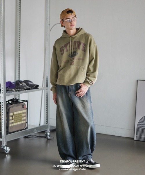 NO NEED(ノーニード)の「【EZKATON】Smudge Ballon wide denim pants/MMLP6919(デニムパンツ・メンズ・ブルー・LL/L/M/S)」の4枚目の写真