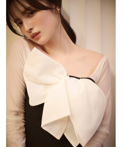 SNIDEL(スナイデル)の「オフショルリボンドレス(ワンピース・レディース・ブラック/グレイッシュベージュ/ピンクベージュ・0/1)」の15枚目の写真