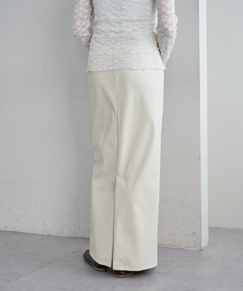 SHENERY（シーナリー）の「レザーマキシスカート（スカート・レディース・オフホワイト/キャメル/ブラック・36/38）」の11枚目の写真