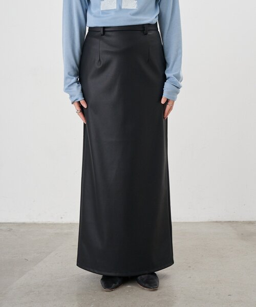 SHENERY（シーナリー）の「レザーマキシスカート（スカート・レディース・オフホワイト/キャメル/ブラック・36/38）」の17枚目の写真