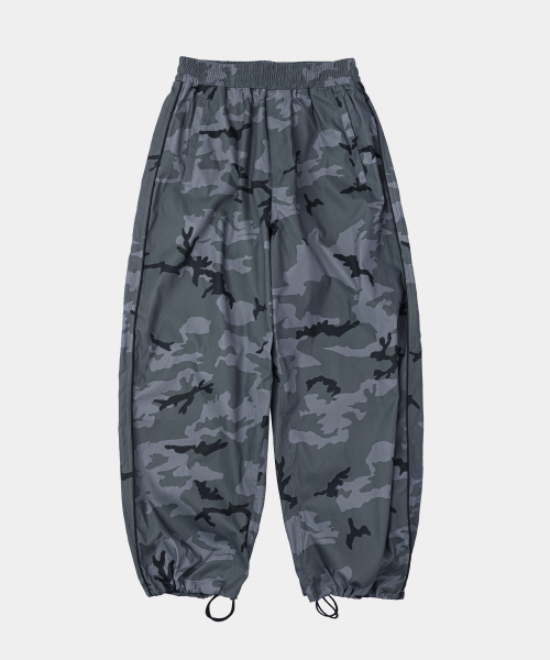 LETTERCOMO(レテルコモ)の「シェルウィンドカモワイドトラックパンツグレー(その他パンツ・レディース・その他・SMALL/MEDIUM/LARGE)」の2枚目の写真