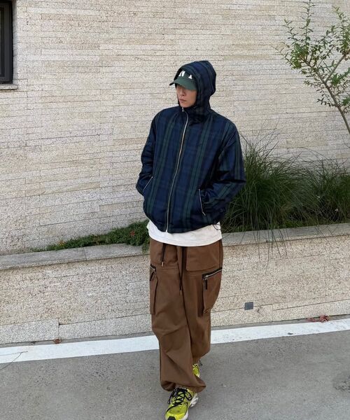 LORES（ロアス）の「Shadow Plaid Jacket - Navy（ナイロンジャケット・レディース・その他・LARGE/MEDIUM/SMALL）」の8枚目の写真