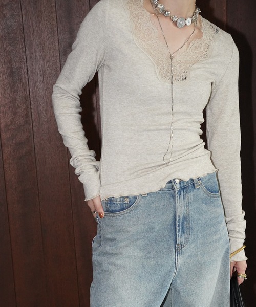 chuclla（チュクラ）の「レースネックリブニットトップス chw26s017（Tシャツ/カットソー・レディース・ライトベージュ/ブラック/モカ・FREE）」の3枚目の写真