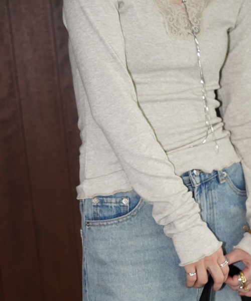 chuclla（チュクラ）の「レースネックリブニットトップス chw26s017（Tシャツ/カットソー・レディース・ライトベージュ/ブラック/モカ・FREE）」の8枚目の写真