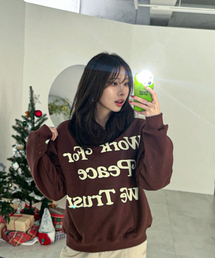 AMOU（アモウ）の「Lettering Volume Semi Crop Hoodie BROWN（パーカー）」