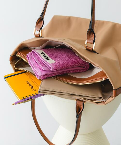 RODE SKO（ロデスコ）の「撥水ミドルトートバッグ（トートバッグ・レディース・ブラック/グレー/ベージュ/レッド・ONE）」の7枚目の写真