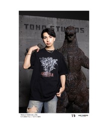 AIR TWOKYO（エアトゥーキョー）の「ゴジラ 70 周年記念　昭和シリーズシーンイラストT シャツ 5（アセンブル）（Tシャツ/カットソー）」