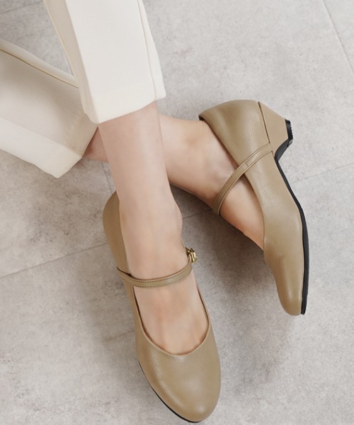 ALETTA(アレッタ)の「ALETTA-アレッタ- 究極のプレーンパンプス -ラウンドトゥ3.5cmヒール-(レインシューズ・レディース・トップグレー/ブラック/グレイッシュベージュ/クリアブラック・23.5cm/24.0cm/24.5cm/25.0cm/23.0cm/22.5cm)」の4枚目の写真