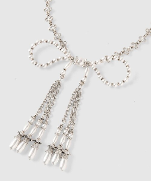 STUDIOUS（ステュディオス）の「【tanakadaisuke/タナカダイスケ】pearl ribbon chain necklace/ネックレス/クリスタル/ビジュー/リボン（ネックレス・レディース・ホワイト・FREE）」の11枚目の写真