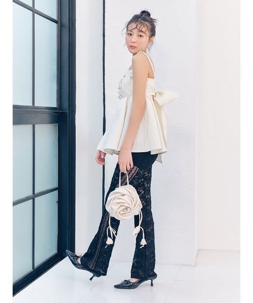 LILY BROWN（リリーブラウン）の「[L.B CANDY STOCK]ビッグリボンビジューペプラムトップス（キャミソール・レディース・アイボリー/ブラック/ライトブルー・F）」の5枚目の写真