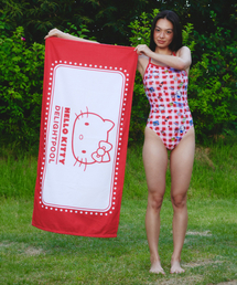 DELIGHTPOOL（ディライトプール）の「Hello Kitty Beach Towel - Red（タオル）」