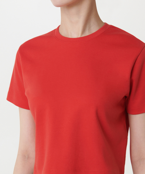 MUSINSA STANDARD WOMAN（ムシンサスタンダードウーマン）の「ウィメンズクルーネッククロップTシャツ[レッド]（Tシャツ/カットソー・レディース・その他・LARGE/MEDIUM/SMALL/X-SMALL/X-LARGE）」の4枚目の写真