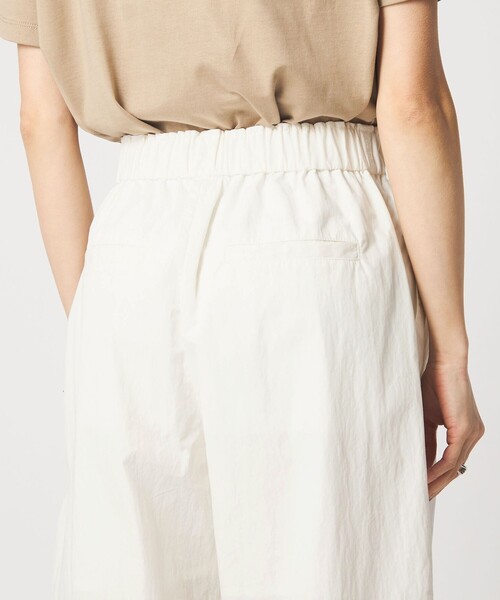 green label relaxing（グリーンレーベルリラクシング）の「［size SHORTあり］イージー カーブ パンツ オフホワイト ウォッシャブル（その他パンツ・レディース・オフホワイト・SHORT/36/38）」の12枚目の写真