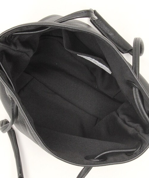 CACHELLIE（カシェリエ）の「LEATHER 2WAY TOTE（ショルダーバッグ・レディース・グレイッシュベージュ/ブラック・FREE）」の7枚目の写真