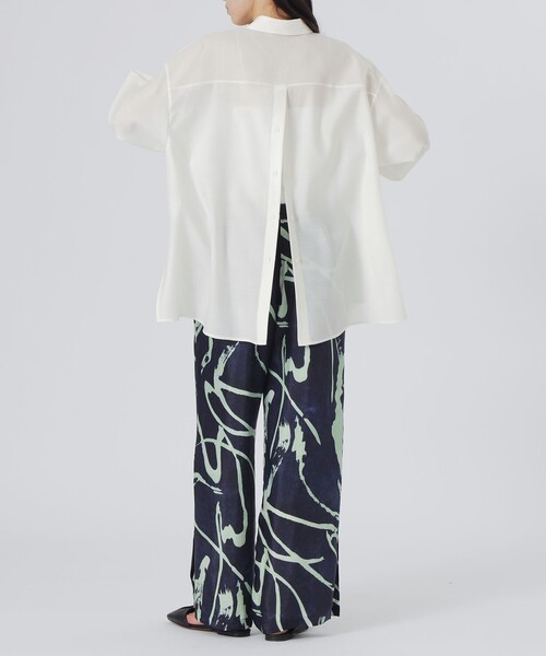 LOVELESS（ラブレス）の「バックボタンオーバーシャツ（シャツ/ブラウス・レディース・オレンジ系その他3/ベージュ系その他3/オフホワイト・36）」の4枚目の写真