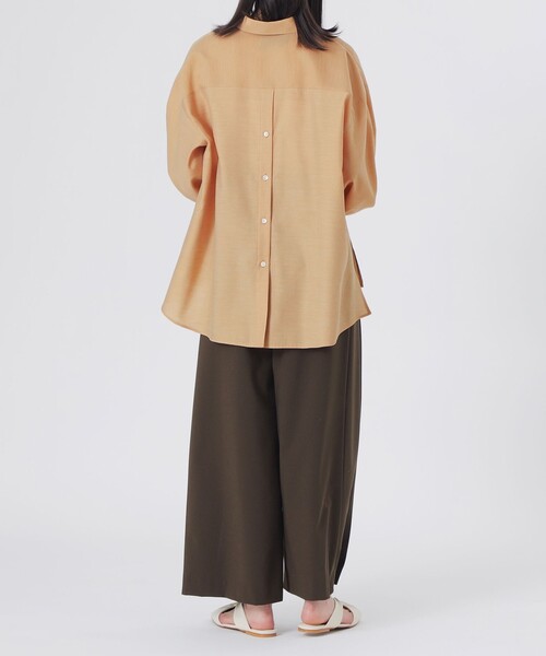 LOVELESS（ラブレス）の「バックボタンオーバーシャツ（シャツ/ブラウス・レディース・オレンジ系その他3/ベージュ系その他3/オフホワイト・36）」の7枚目の写真