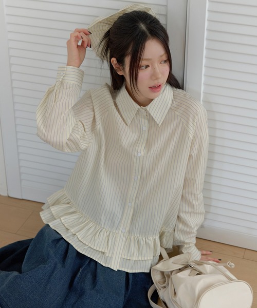 UNE MANSION(ユヌマンション)の「ストライプフリルシュシュ&ラブリーフリルストライプシャツブラウスSET(シャツ/ブラウス・レディース・ベージュ/スカイブルー・FREE)」の2枚目の写真
