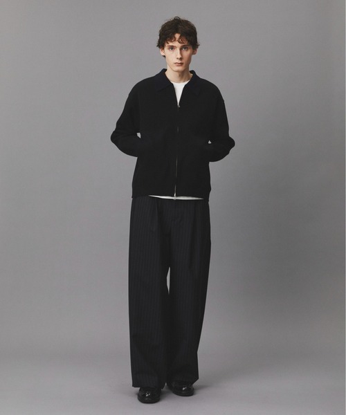 PUBLIC TOKYO(パブリックトウキョウ)の「【再入荷なし】Daily Mohair Slacks /春服/ハリ感/ワンタック/ワイドパンツ(スラックス・メンズ・ストライプ/グレイッシュベージュ・L/M/S)」の12枚目の写真