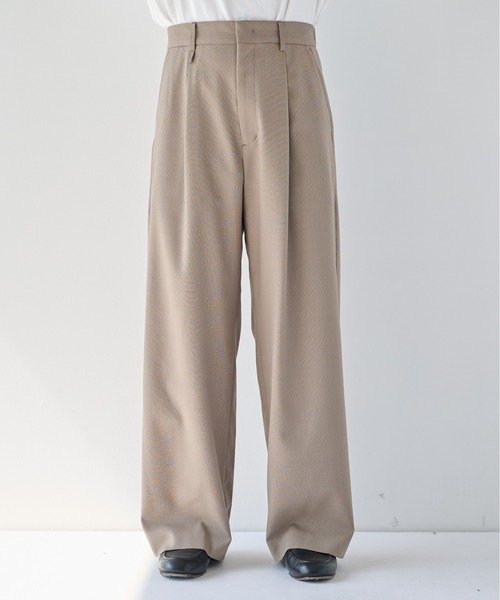 PUBLIC TOKYO(パブリックトウキョウ)の「【26秋新作】High Daily Curve Slacks(スラックス・メンズ・ストライプ/グレイッシュベージュ/チェック/ブラック・L/M/S)」の14枚目の写真