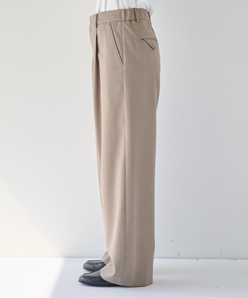 PUBLIC TOKYO(パブリックトウキョウ)の「【26秋新作】High Daily Curve Slacks(スラックス・メンズ・ストライプ/グレイッシュベージュ/チェック/ブラック・L/M/S)」の15枚目の写真