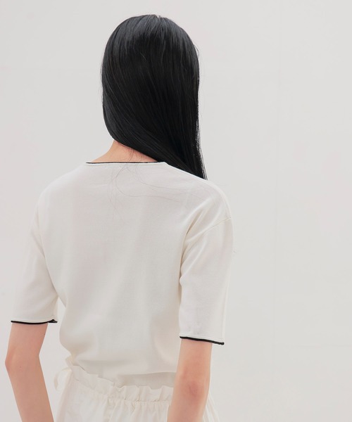 DRESSLAVE（ドレスレイブ）の「bicolor half sleeve tee(バイカラーハーフスリーブティー)（ニット/セーター・レディース・ネイビー/ホワイト・38）」の4枚目の写真