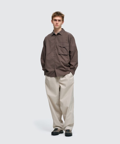 WILD THINGS（ワイルドシングス）の「ブリーザブル L/S ポケットシャツ│BREATHABLE L/S POCKET SHIRT（シャツ/ブラウス・メンズ・ベージュ系その他2/アッシュ/ブラック・XL/L/M/S）」の2枚目の写真