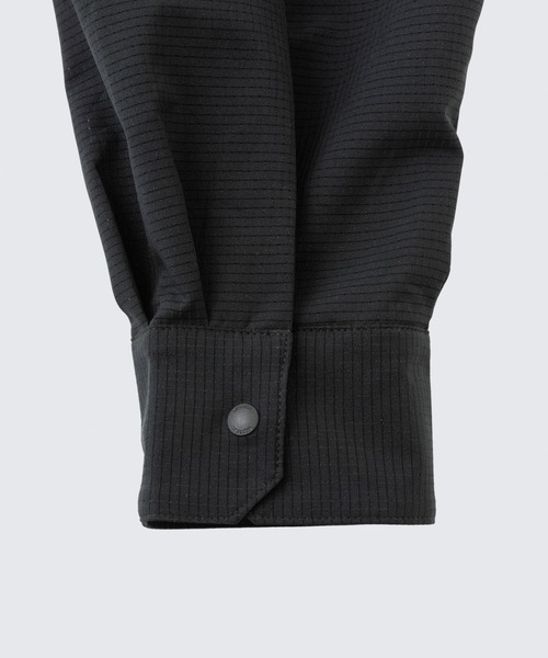 WILD THINGS（ワイルドシングス）の「ブリーザブル L/S ポケットシャツ│BREATHABLE L/S POCKET SHIRT（シャツ/ブラウス・メンズ・ベージュ系その他2/アッシュ/ブラック・XL/L/M/S）」の11枚目の写真