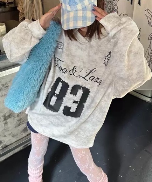 FUNdaysion(ファンデイション)の「プリントルーズスウェット(Tシャツ/カットソー・レディース・ライトグレー・M)」の6枚目の写真