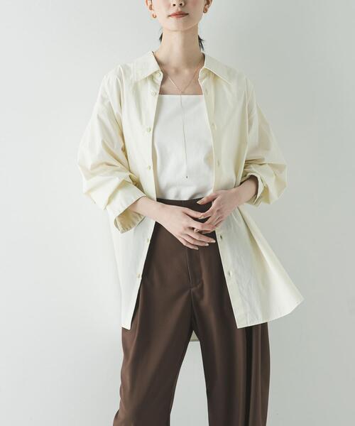 URBAN RESEARCH（アーバンリサーチ）の「ガーメントダイコットンオーバーシャツ（シャツ/ブラウス・レディース・ブルー系その他/ピンク/ホワイト系その他・FREE）」の2枚目の写真