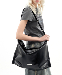 DEFGARMENTS（デフグラメンツ）の「EYELET HOBO BAG [BLACK]（ショルダーバッグ）」