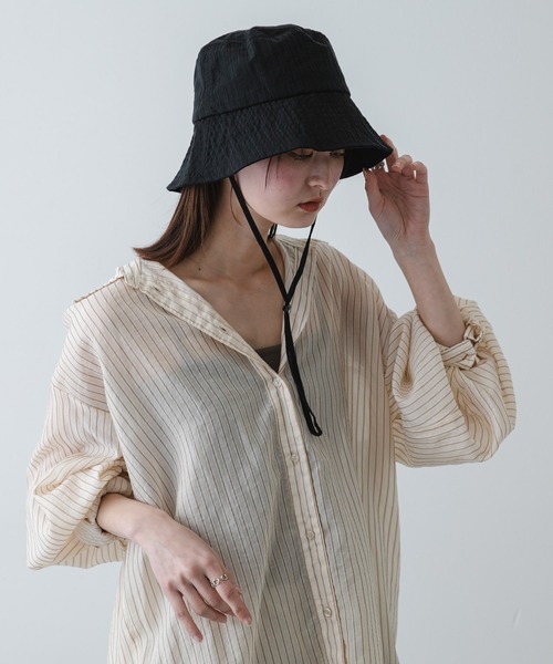 SENSE OF PLACE by URBAN RESEARCH(センスオブプレイスバイアーバンリサーチ)の「UVダウンブリムハット(ハット・レディース・ブラック/アイボリー/カーキ・ONE)」の7枚目の写真