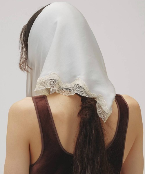 TODAYFUL(トゥデイフル)の「TODAYFUL Sati n Lace Scarf サテンレーススカーフ/12611027(バンダナ/スカーフ・レディース・ミント/アイボリー・ONE SIZE)」の2枚目の写真