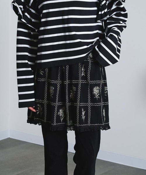 ROSE BUD（ローズバッド）の「(mag.by c)EMBROIDERY CAMISOLE BLOUSE（カーディガン/ボレロ・レディース・オフホワイト/ブラック・ONE SIZE）」の15枚目の写真