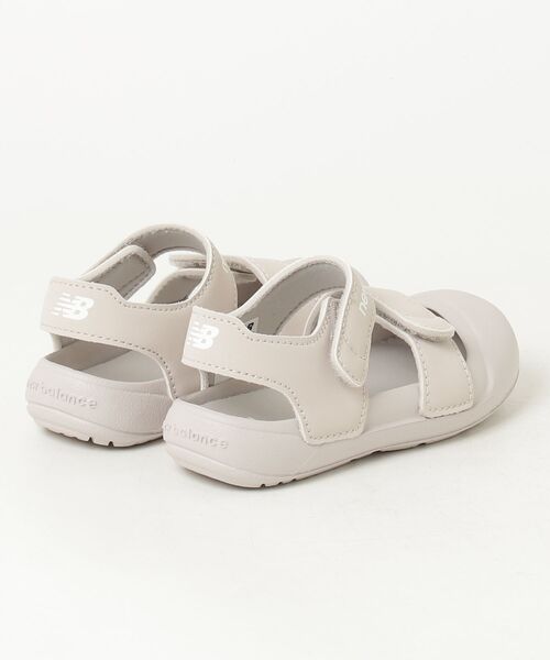 NEW BALANCE（ニューバランス）の「809 v1 Sandal（サンダル・キッズ・ベージュ・14.0cm/15.0cm/16.0cm）」の3枚目の写真