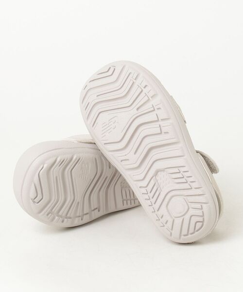 NEW BALANCE（ニューバランス）の「809 v1 Sandal（サンダル・キッズ・ベージュ・14.0cm/15.0cm/16.0cm）」の4枚目の写真