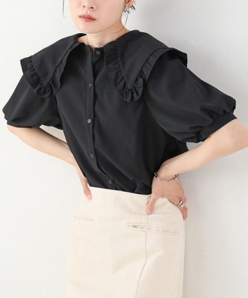 Bab(バブ)の「ビックカラーハーフスリーブブラウス(シャツ/ブラウス・レディース・オフホワイト/ブラック・MEDIUM)」の6枚目の写真