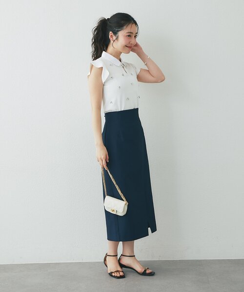La boutique BonBon(ラブティックボンボン)の「【今すぐお届け・全骨格美人見え】クールタッチUVビジュー付きニット(ニット/セーター・レディース・ネイビー/ホワイト・FREE)」の11枚目の写真