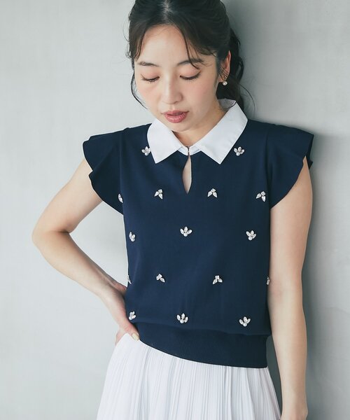 La boutique BonBon（ラブティックボンボン）の「【全骨格美人見え】クールタッチUVビジュー付きニット（ニット/セーター・レディース・ネイビー/ホワイト・FREE）」の11枚目の写真