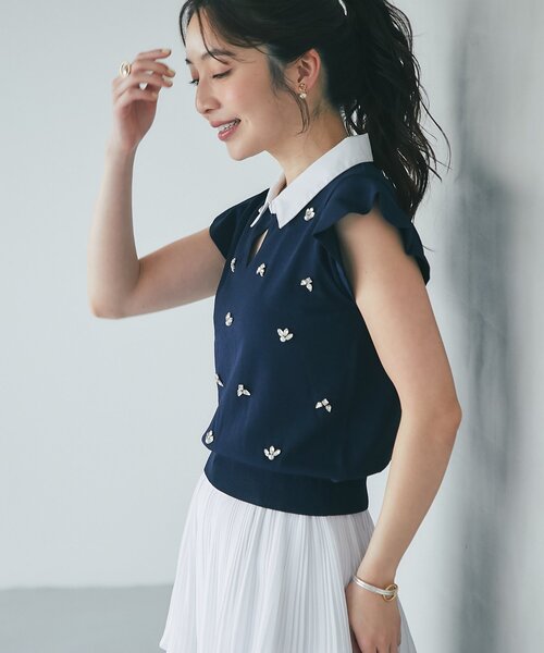 La boutique BonBon（ラブティックボンボン）の「【全骨格美人見え】クールタッチUVビジュー付きニット（ニット/セーター・レディース・ネイビー/ホワイト・FREE）」の12枚目の写真