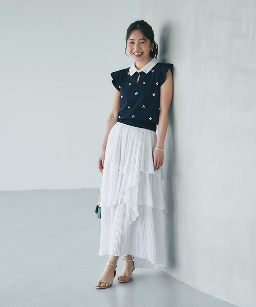 La boutique BonBon（ラブティックボンボン）の「【全骨格美人見え】クールタッチUVビジュー付きニット（ニット/セーター・レディース・ネイビー/ホワイト・FREE）」の14枚目の写真