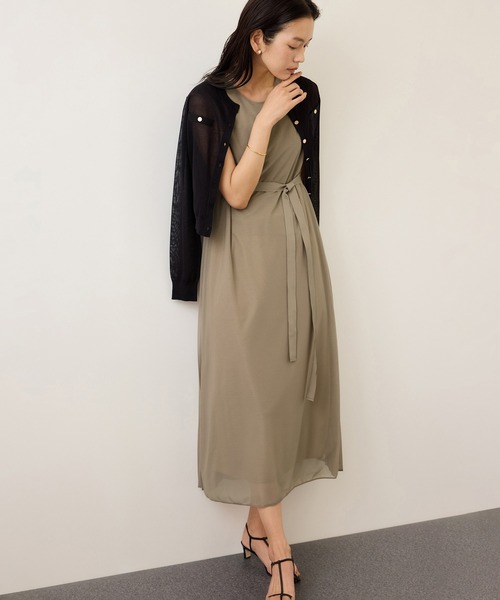 ROPE'（ロペ）の「エスパンディサイドプリーツワンピース（ワンピース・レディース・ブラック/レッド/ベージュ/ブルー・FREE）」の12枚目の写真