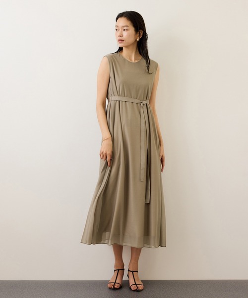 ROPE'（ロペ）の「エスパンディサイドプリーツワンピース（ワンピース・レディース・ブラック/レッド/ベージュ/ブルー・FREE）」の14枚目の写真