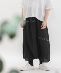 リネンレーヨンライン刺繍サルエルパンツ