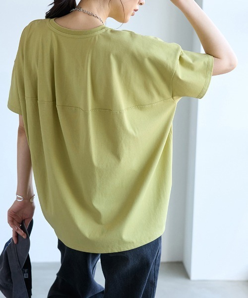 BELLUNA(ベルーナ)の「【接触冷感 汗ジミ防止】360°サマ見えコクーンTシャツ(Tシャツ/カットソー・レディース・ライム/オフホワイト/ブラック/ロイヤルブルー/モカ・LARGE/MEDIUM/X-LARGE)」の4枚目の写真